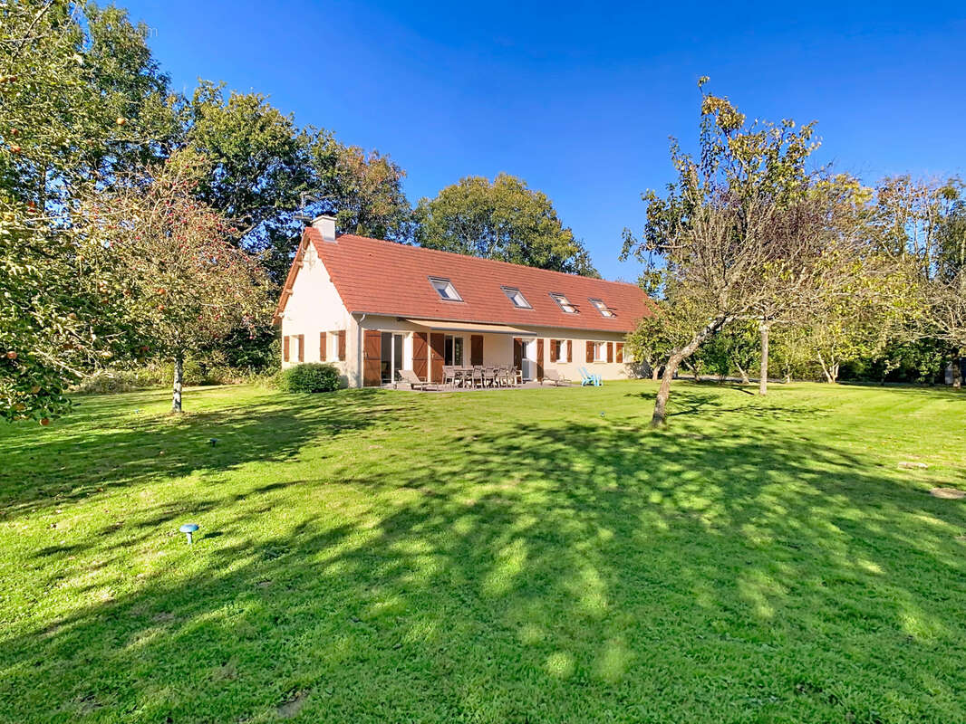 Maison à MONTS-EN-BESSIN