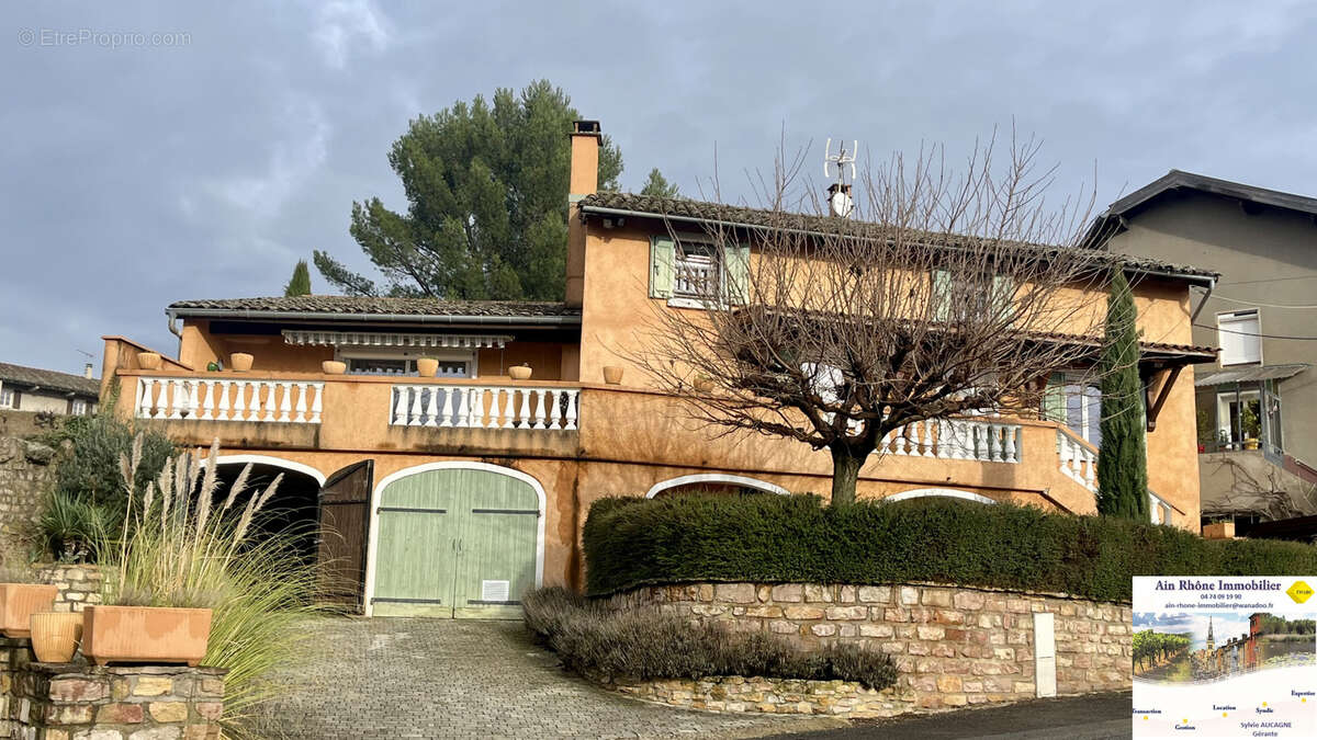 Maison à FLEURIE