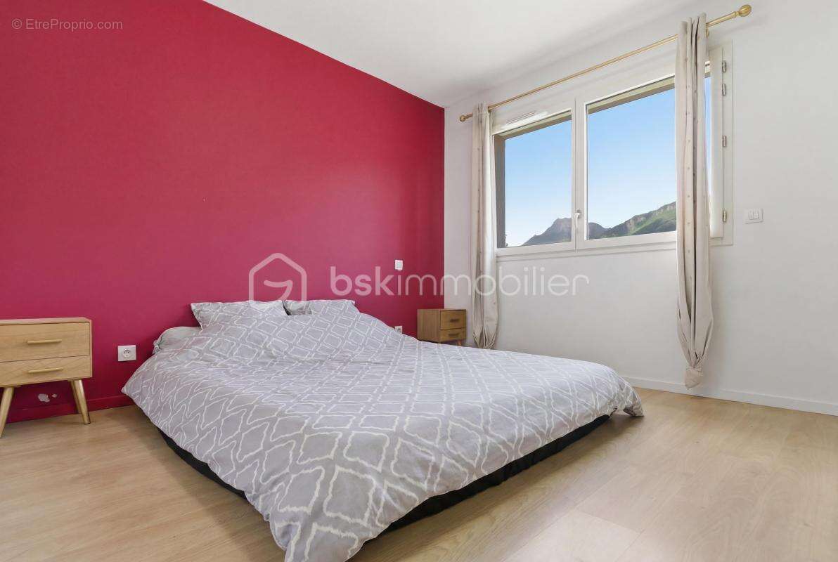 Appartement à SAINT-EGREVE