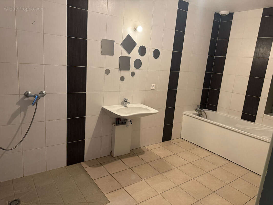 Maison à BESSAY-SUR-ALLIER