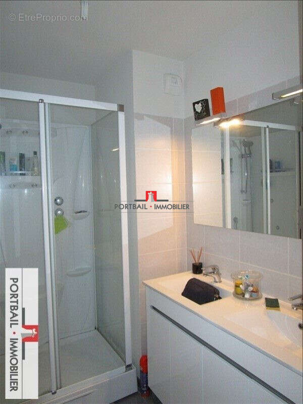 Appartement à SAINT-SEURIN-DE-CURSAC