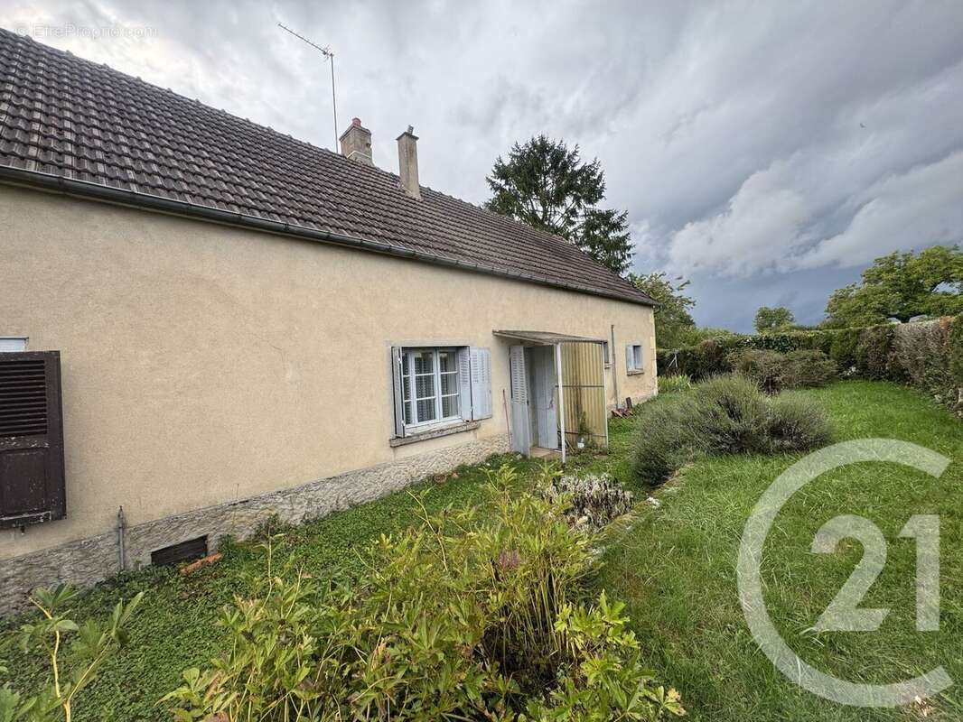 Maison 93 m² à Moraches  - photo 11