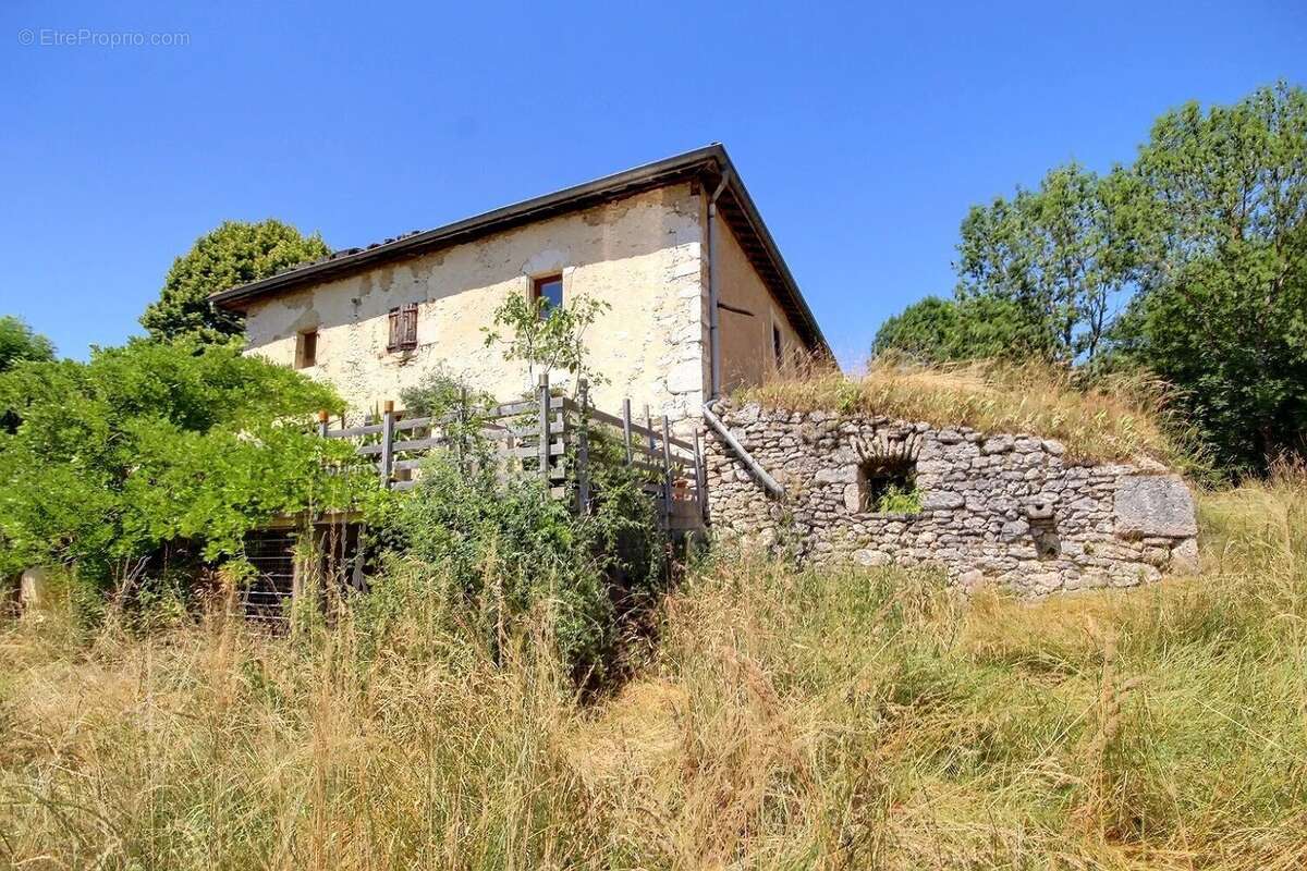 Maison à PRESLES