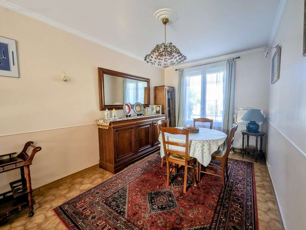 Maison à MONTIGNY-LE-BRETONNEUX