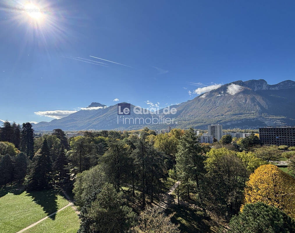 Appartement à SAINT-EGREVE