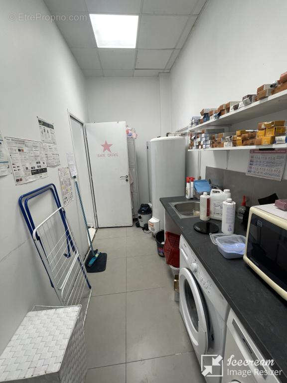 Commerce à VILLENEUVE-LOUBET