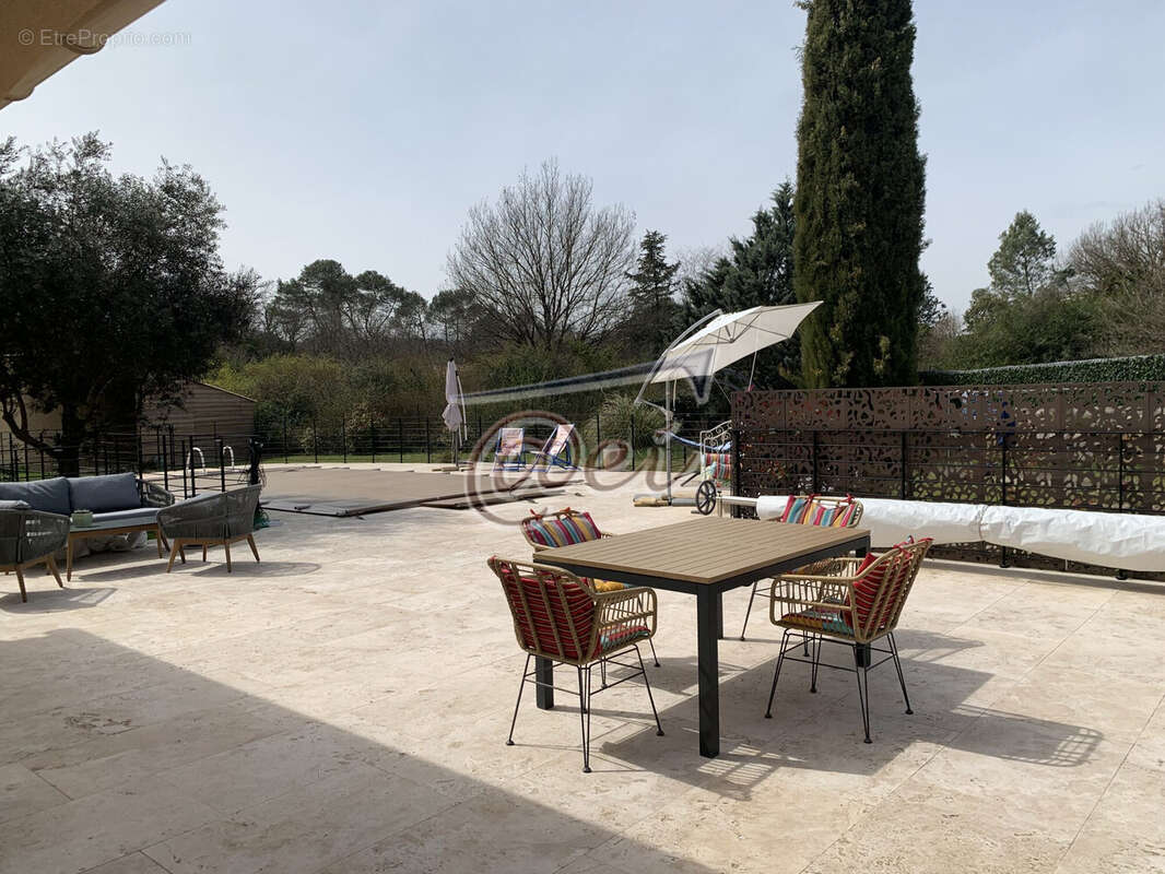 Maison à SAINT-MAXIMIN-LA-SAINTE-BAUME