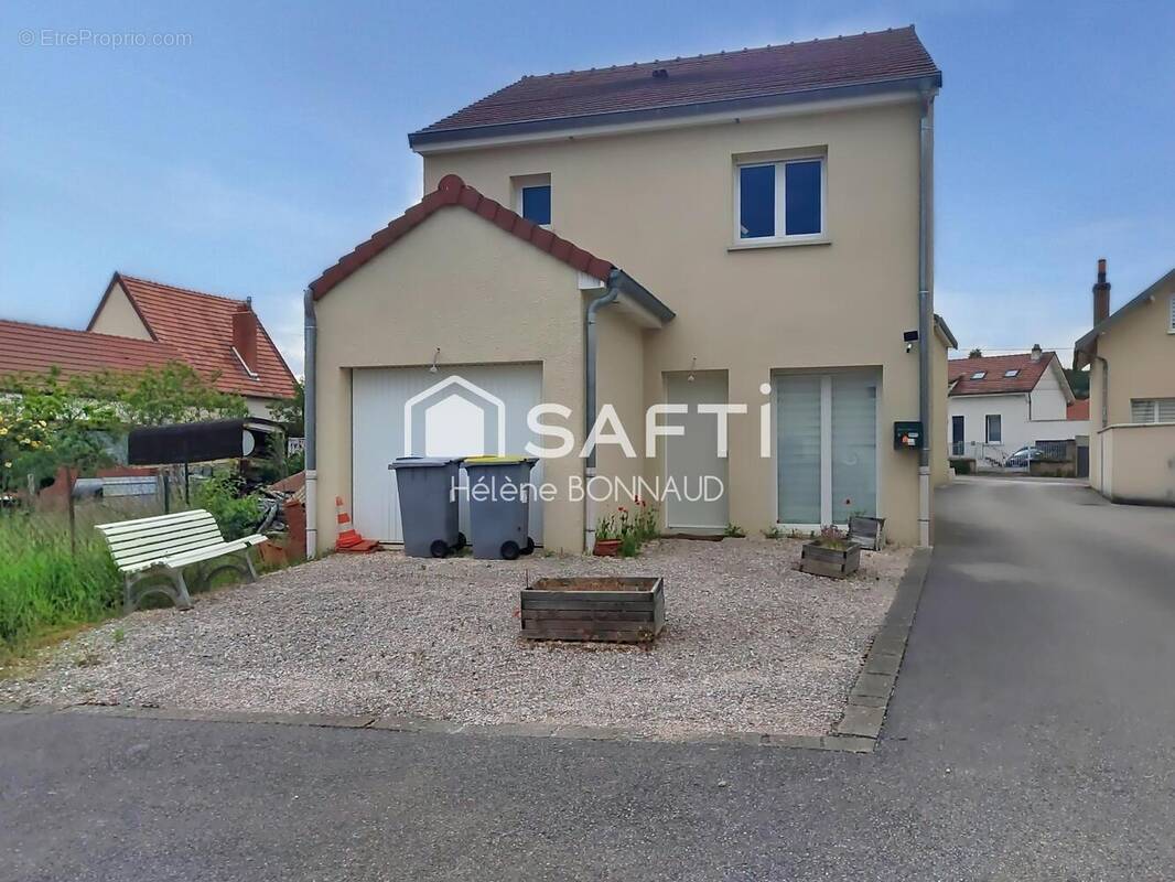 Photo 1 - Maison à CHENOVE