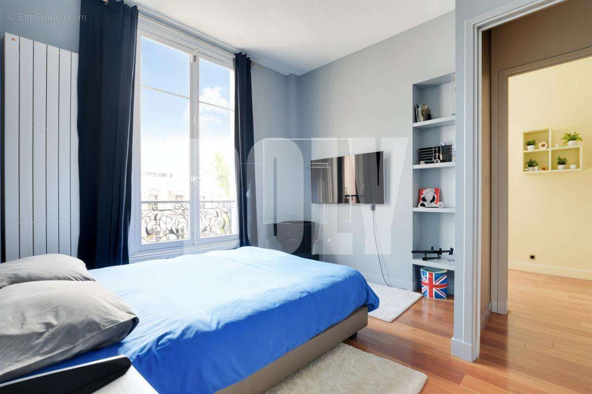 Appartement à NEUILLY-SUR-SEINE