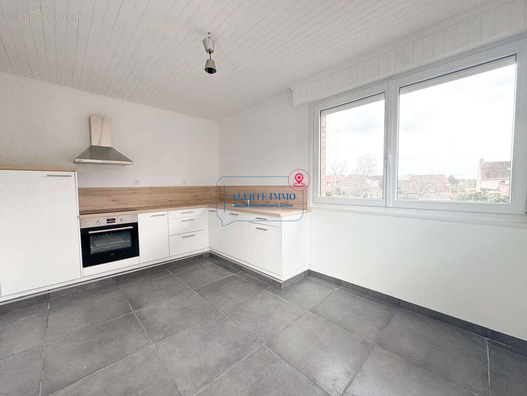 Maison à LA NEUVILLE