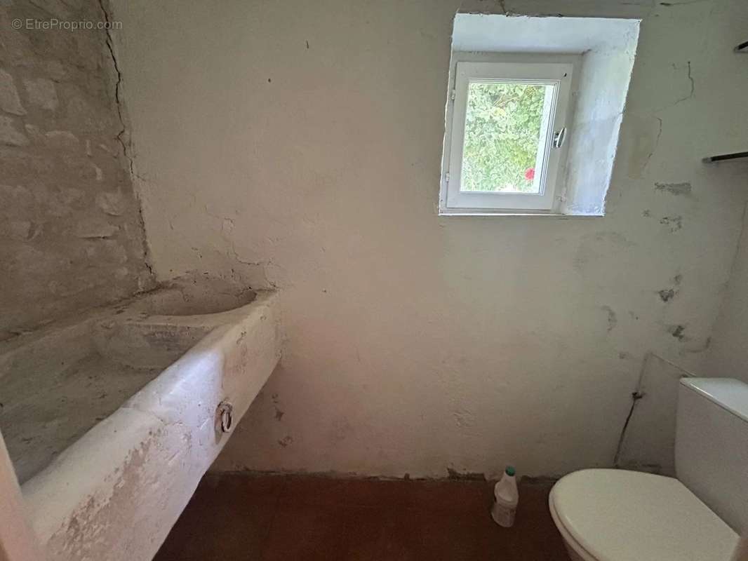 Maison à SAINT-JEAN-D&#039;ANGELY