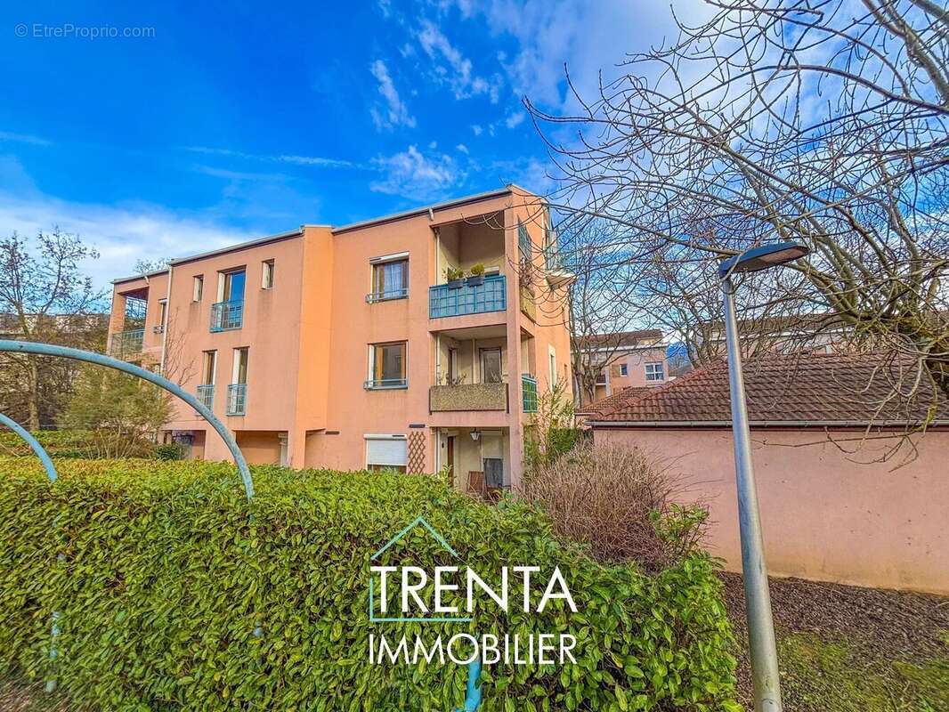Appartement à EYBENS