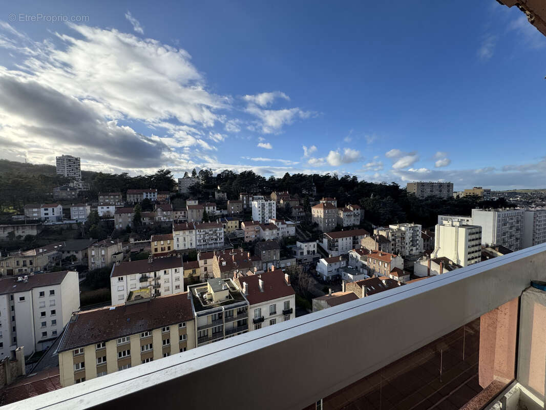 Appartement à SAINT-ETIENNE