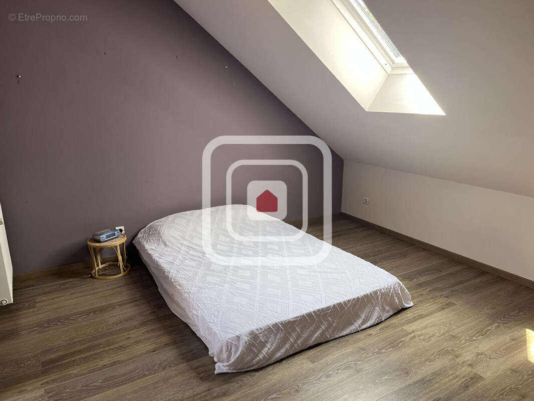 Maison à BOURG-ET-COMIN