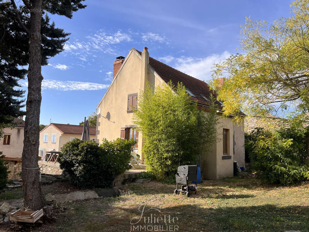 Maison à ARTONNE