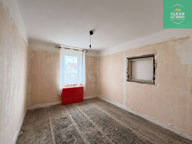 Maison ou immeuble de rapport à Fameck 150 m2 - photo 4