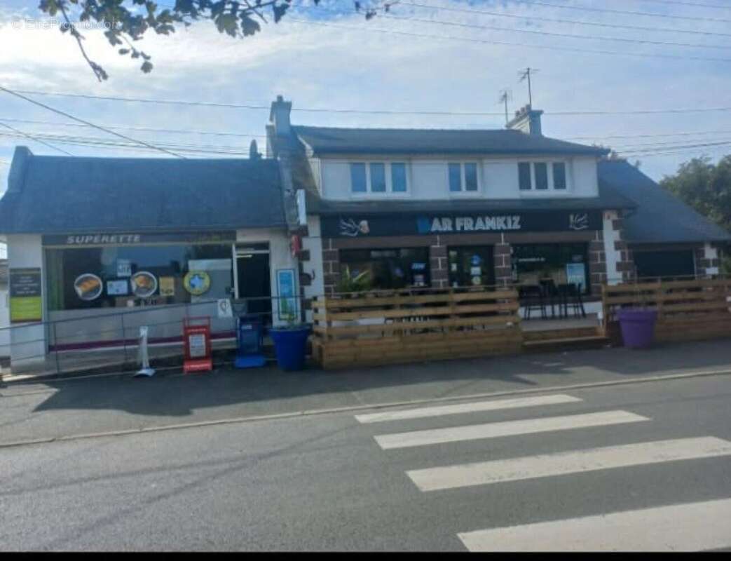 Photo 9 - Commerce à BEGARD