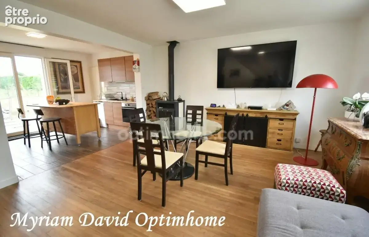 Maison entièrement rénovée 110 m² – 4 chambres – DPE C – Terrain 1 340 m² – Proche bourg de Plouray - photo 2