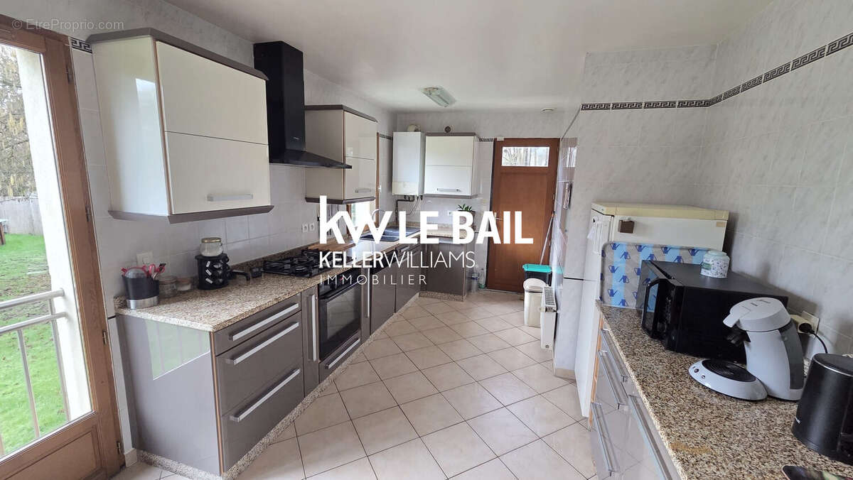 Maison 129 m² à Auvers-Sur-Oise  - photo 3