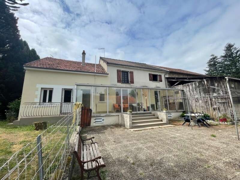Propriété avec studio indépendant LIZIERES (23) - photo 2