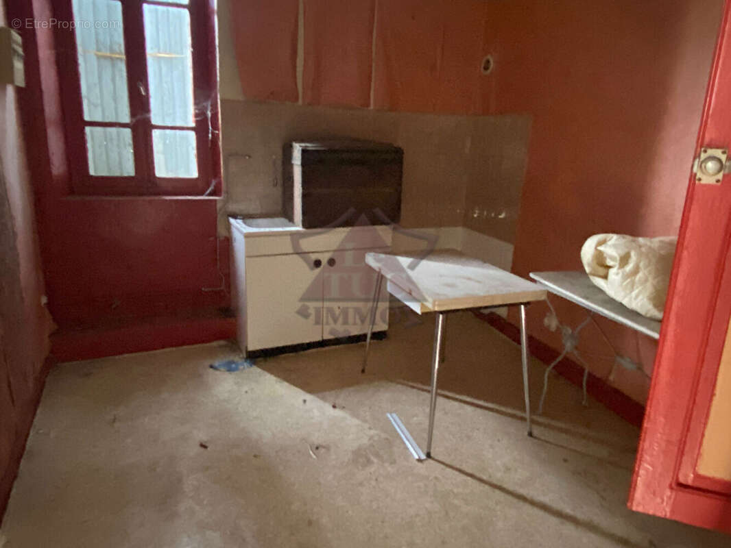 Maison à MOLIERES-SUR-CEZE