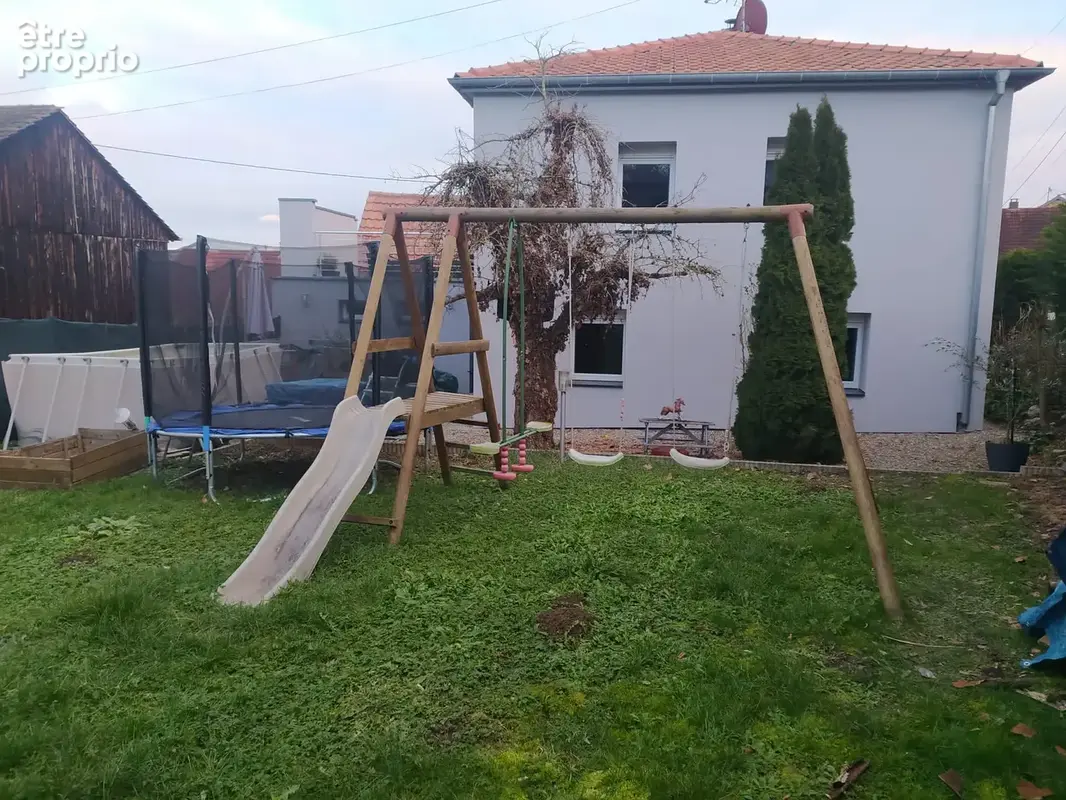 Maison 6 pièces de 150 m2 sur 5.8 ares - photo 2