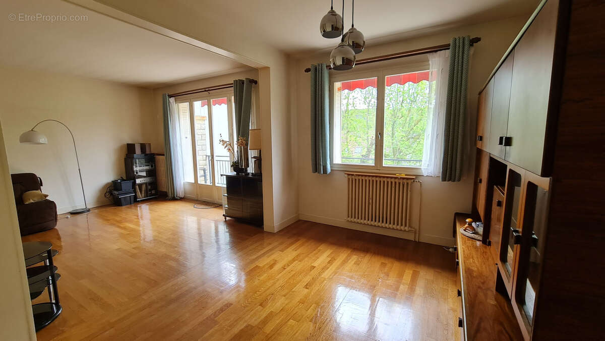 Maison à BURES-SUR-YVETTE