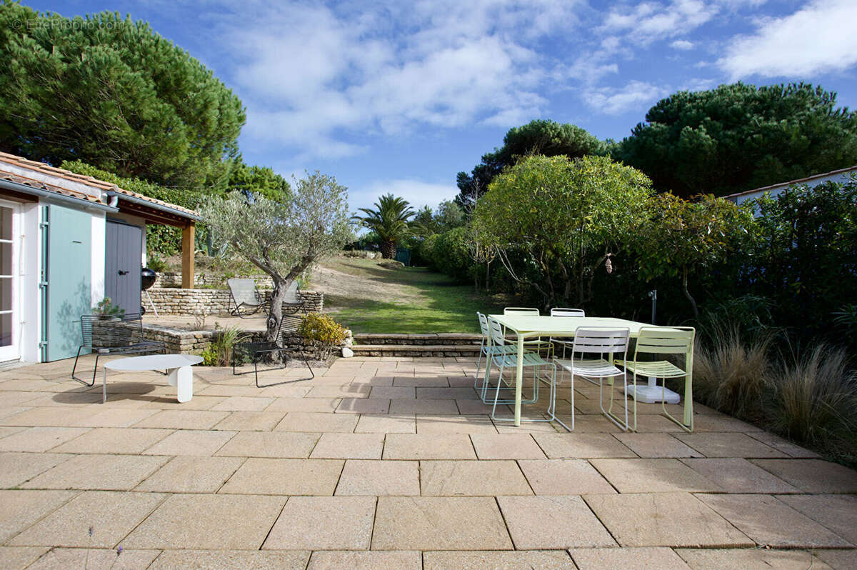 Maison à LES PORTES-EN-RE