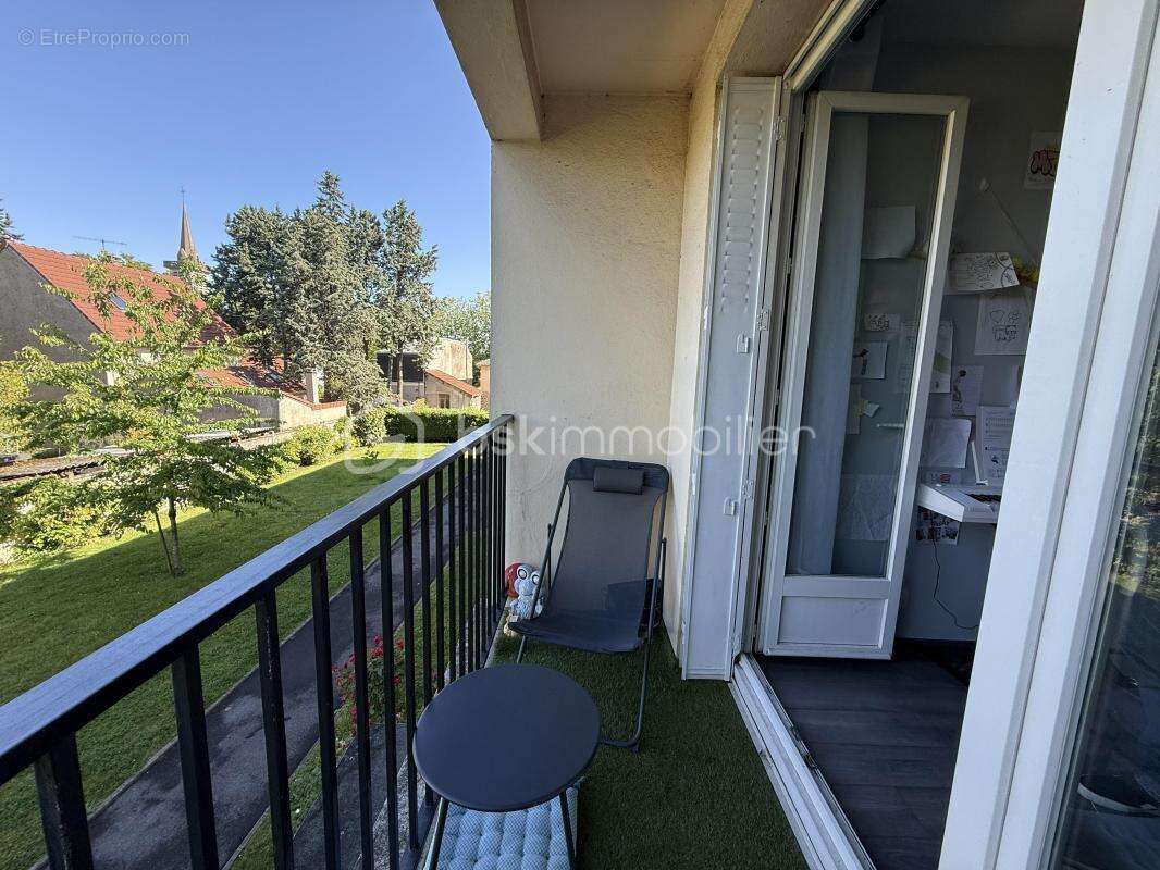 Appartement à NEUILLY-PLAISANCE