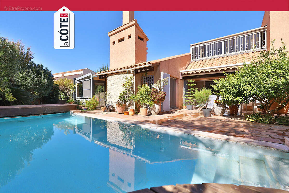 Maison à CHATEAUNEUF-LES-MARTIGUES