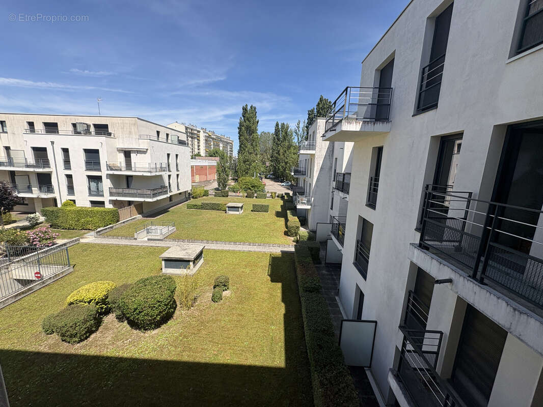 Studio 24 m2 avec place en centre ville - photo 2