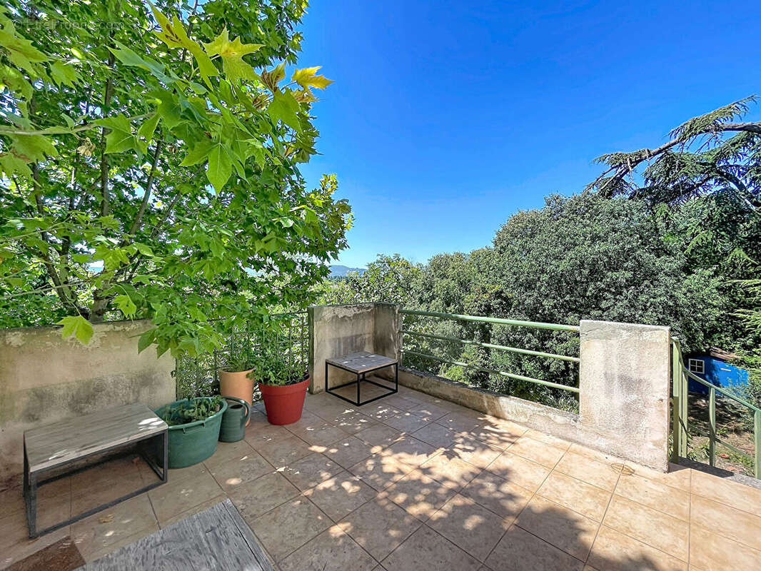 Appartement à PERTUIS
