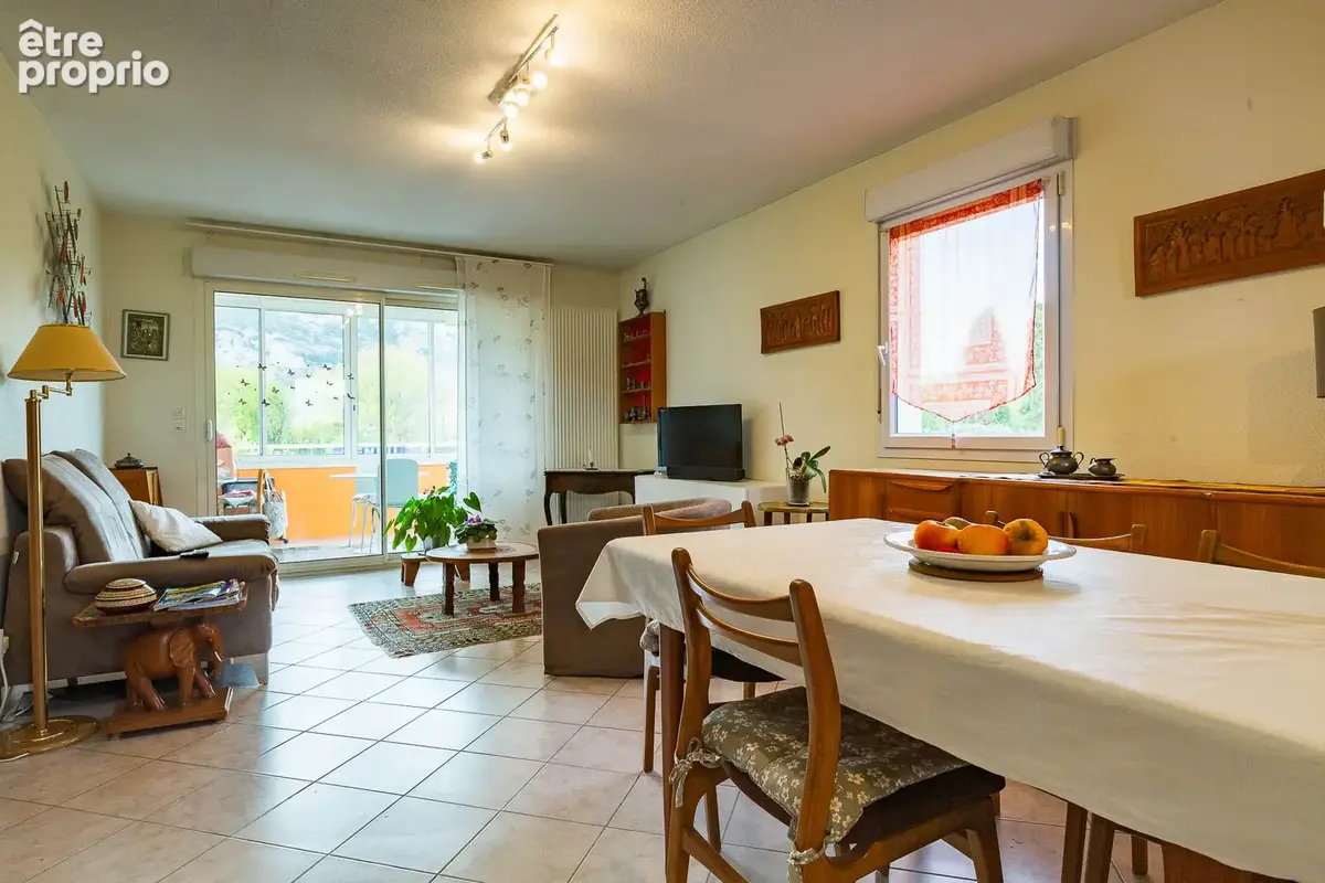 Appartement type 4 avec véranda, balcons, garage et parking, Domaine de Valenson, Guilherand-Granges (07) - photo 2