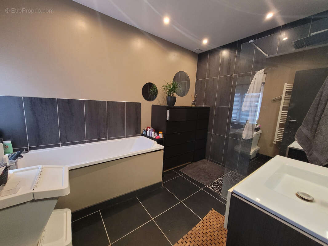 Maison semi plain pied 4 chambres jardin garage - photo 9