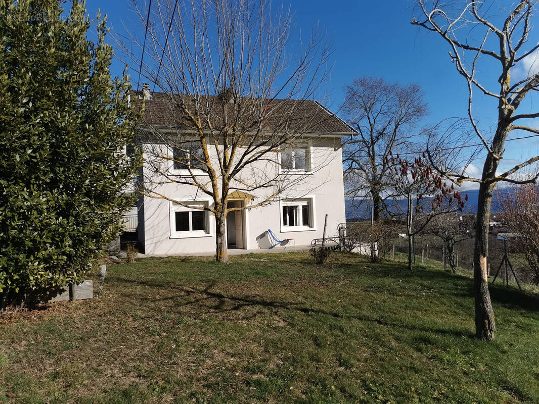 Maison à LA BATIE-DIVISIN