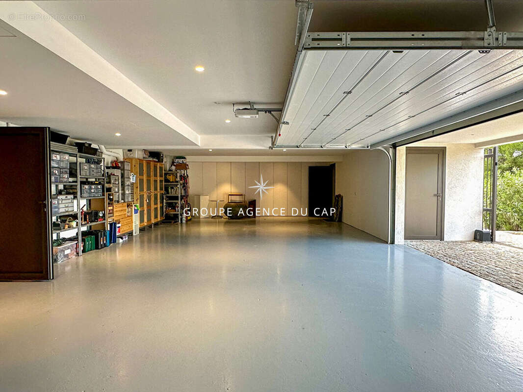 Maison à LES ISSAMBRES