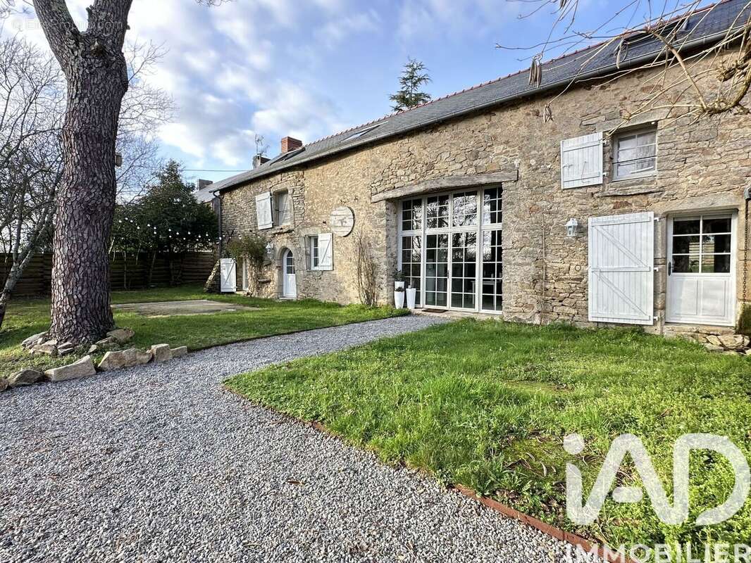 Photo 2 - Maison à SAINT-ETIENNE-DE-MONTLUC