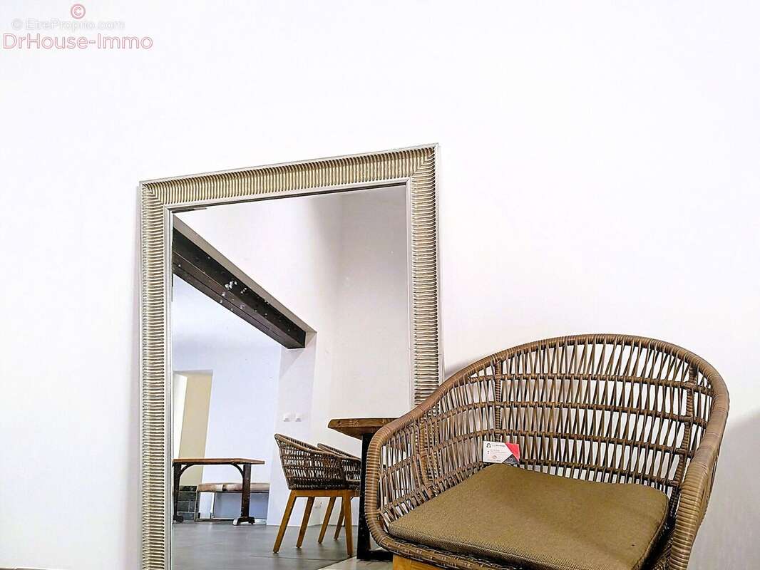 Maison 224 m² à Bourg  - photo 20