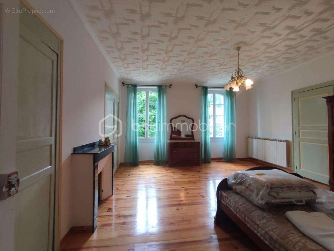 Maison à SAINT-GAUZENS