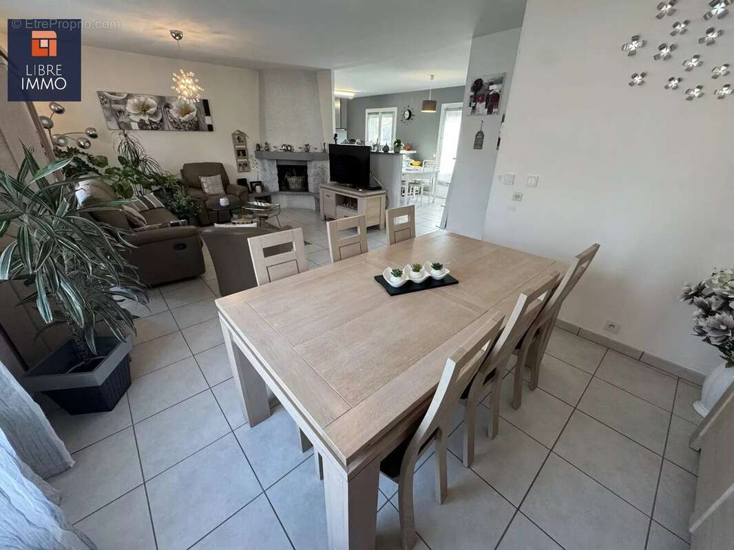 Maison à ARTIGUELOUVE