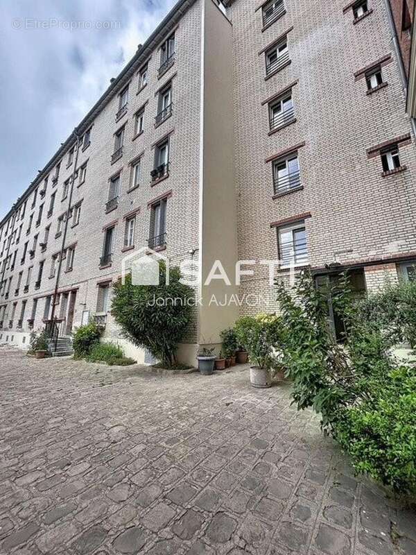 Appartement 28 m² à Montreuil  - photo 2