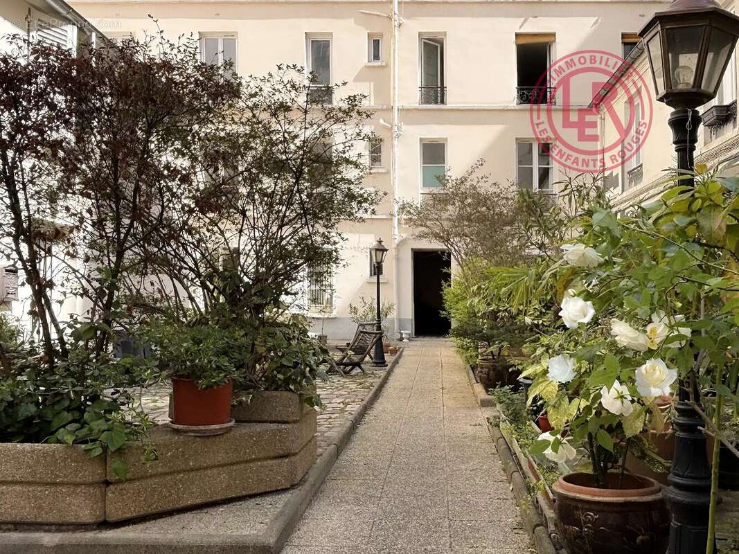 Appartement à PARIS-17E
