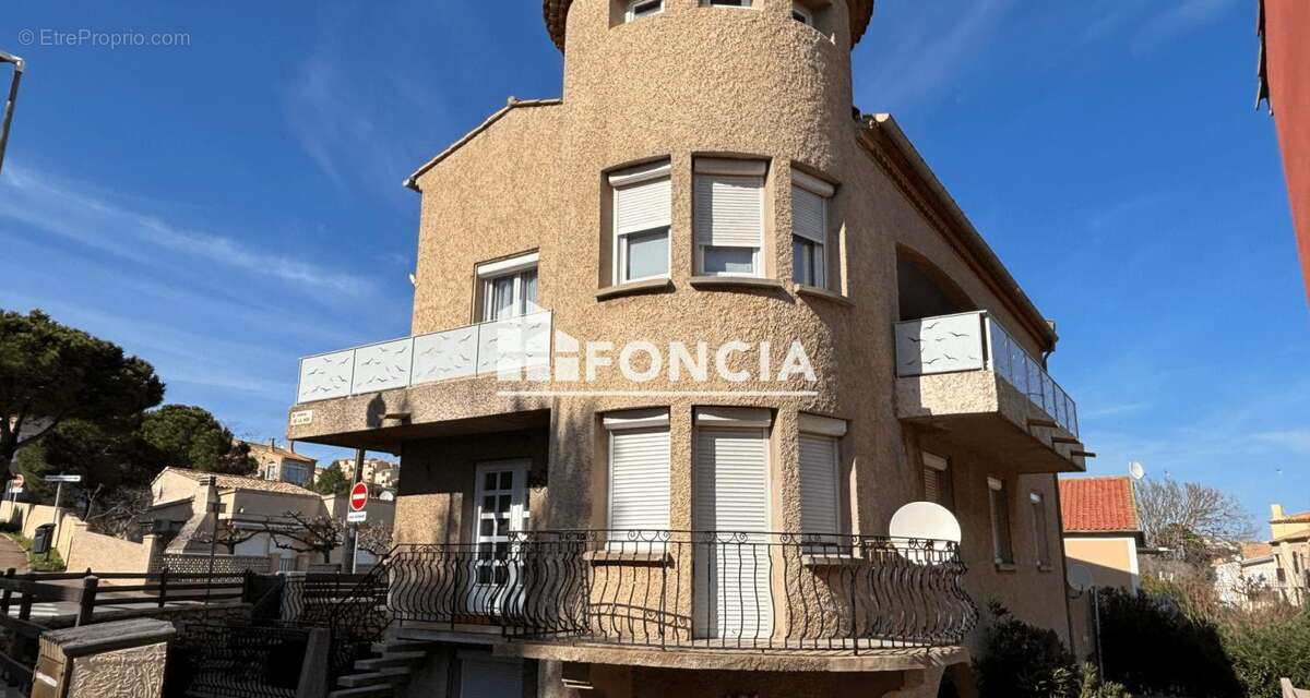 Maison à FLEURY