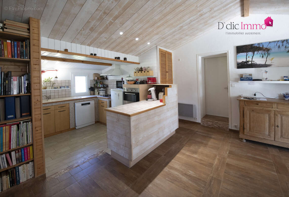 Maison à SAINT-MAIXENT-SUR-VIE