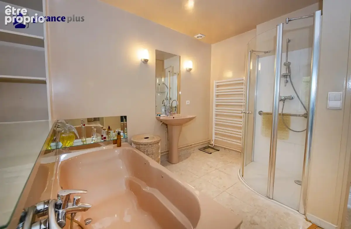 Maison d'architecte - centre-ville Coteau - photo 11