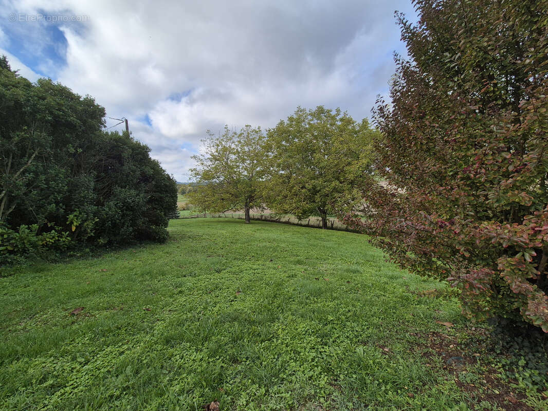 Maison à MONTAGRIER
