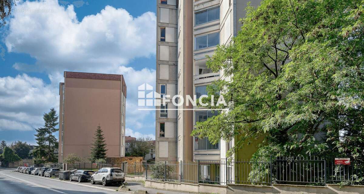 Appartement à CORBEIL-ESSONNES