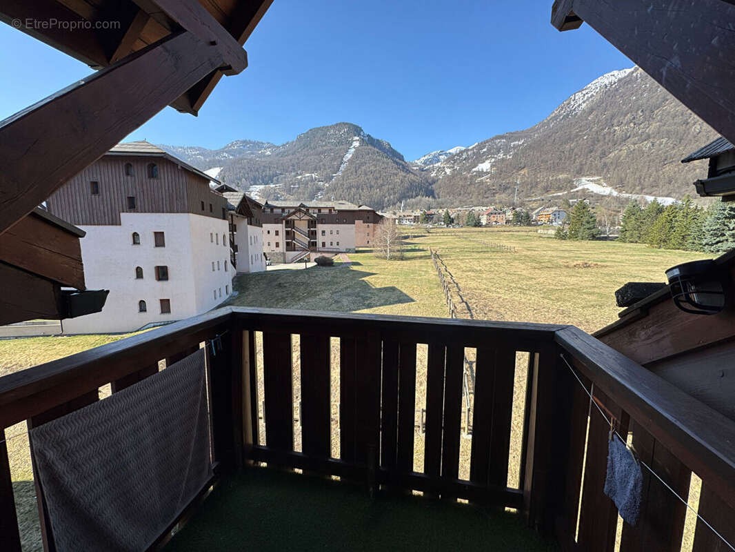 Appartement à LA SALLE-LES-ALPES