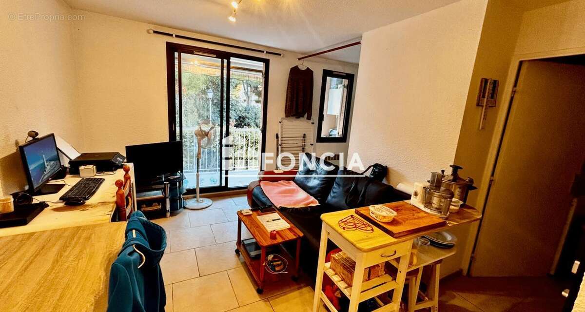 Appartement à SIX-FOURS-LES-PLAGES