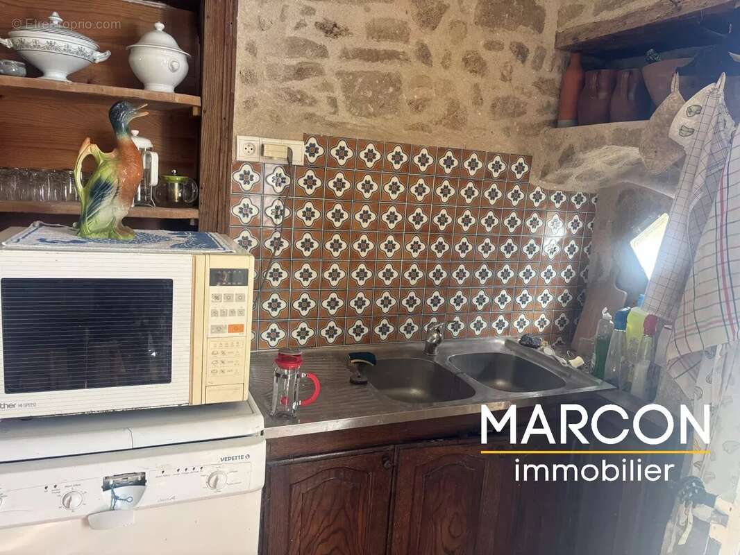 Maison à ARNAC-LA-POSTE